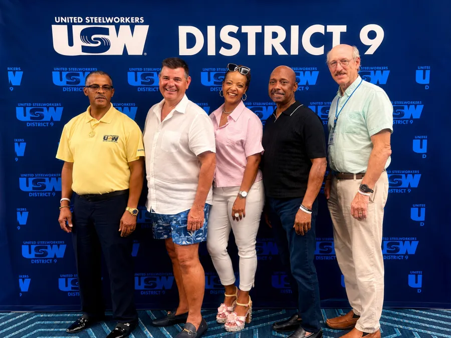 Executive Board Of USW Local 983
