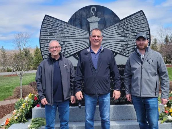 joe_guido_-_nick_larochelle_-_malcolm_mills_at_monument.jpg