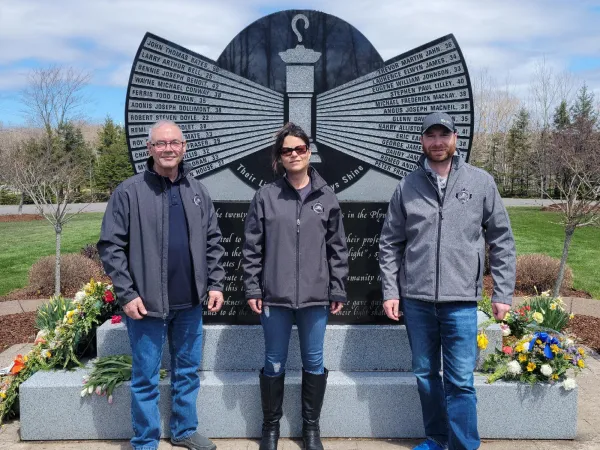 joe_guido_-_selina_clement-mikkola_-_malcolm_mills_at_monument.jpg