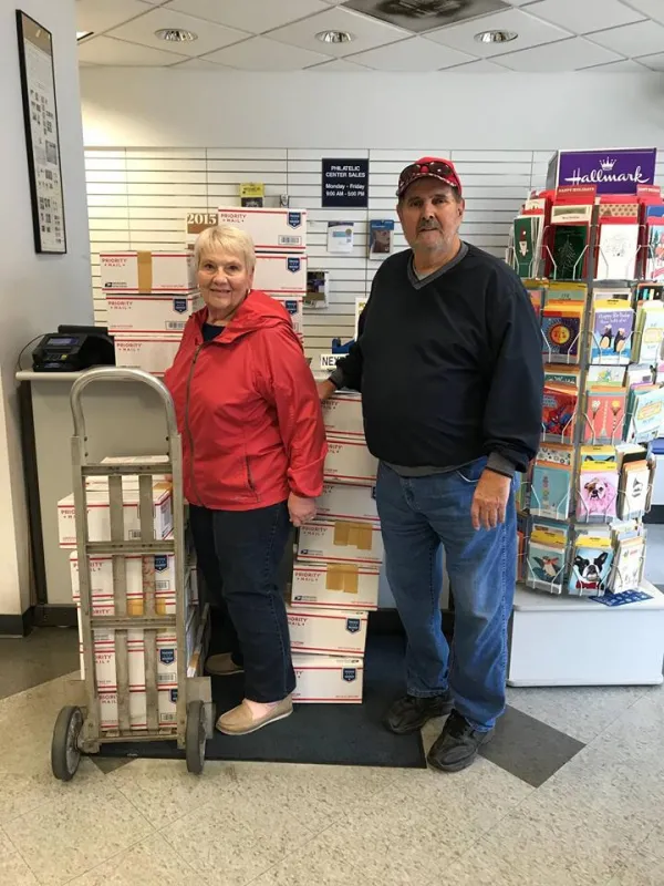 shirley_luffman_jeff_xmas_packages_2017.jpg