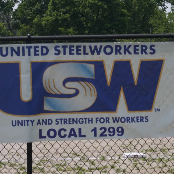 USW 1299 Banner